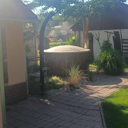 Romantická Na Samote * Jahodná